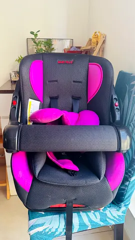 BabyPlus Convertible Car Seat - Black & Pink, Good Condition