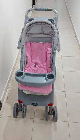 BABY STROLLER FOR SALE. SUITABLE TILL 4 YEAR