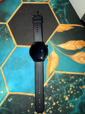 Round touchscreen smartwatch with silicone strap - working condition with esim bluetooth WiFi connec