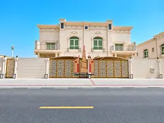 Exclusive spacious 5Bhk villa With All master Seperate Majlis Hall Maids Room 160K