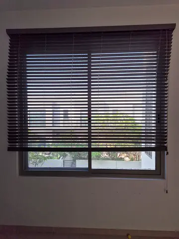 Dark brown vertical blinds - single window, excellent condition. 220x204cm