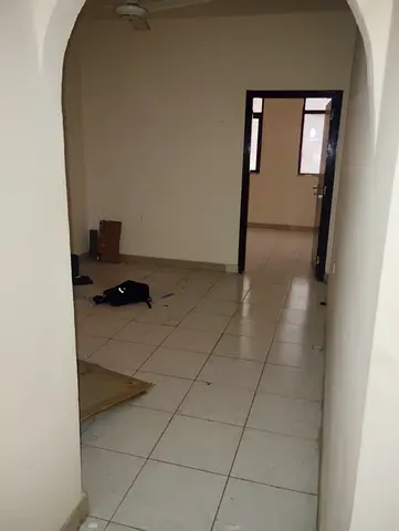 HOT OFFER 1BHK APARTMENT AVAILABLE NEAR AMBER MARKET JUST 20K