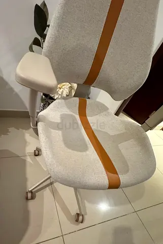 Beige fabric office chair with headrest - excellent condition