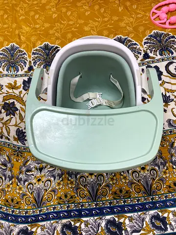Baby sitting chair