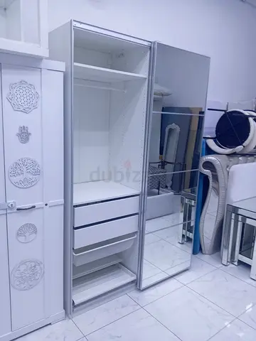 White Mirrored Wardrobe with Drawers - Good Condition