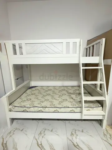 White wooden Bunk bed with ladder - sturdy single & twin frames