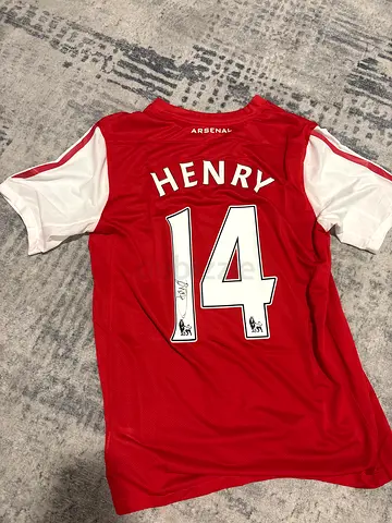 Signed Men's Arsenal Thierry Henry #14 Football Jersey - Red, Size M