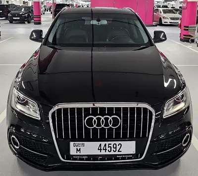 Gcc Audi Q5 S-Line  2015 40 TFSI quattro service history 2 keys new 4 tires and battery in VGC