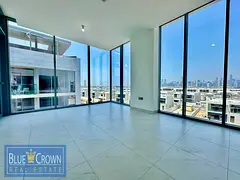 CORNER UNIT WITH SKYLINE VIEW BIGGES SIZE 1 BEDROOM HALL