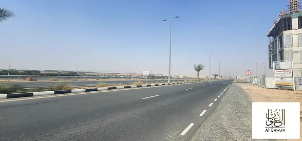 ارض مميزة للبيع على شارع اسفلت ٢٠ الف قدم ، خلف صجعة الصناعية