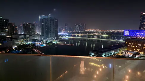 High Floor, Corner Studio with dial view (canal +Reem) by Owner