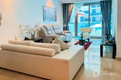 FULLY RENEWED l STUNNING VIEW l LUXURY LIVING