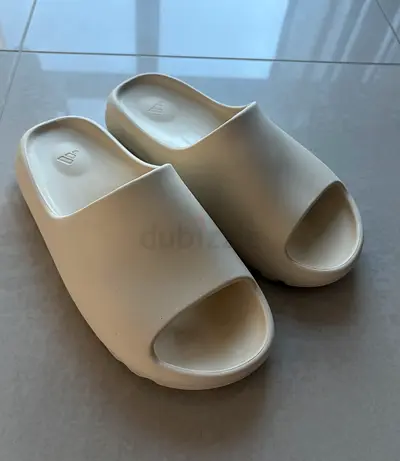 Yeesy Slide Sandals - Beige, Size 11 US