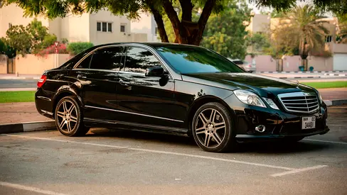 Mercedes-Benz E-Class E 550 AMG 2009 Japanese Specs in Excellent Condition