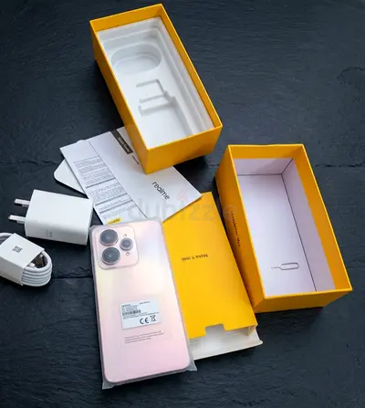 Realme 15 5g (Pink) with box, charger and cable - Almost new