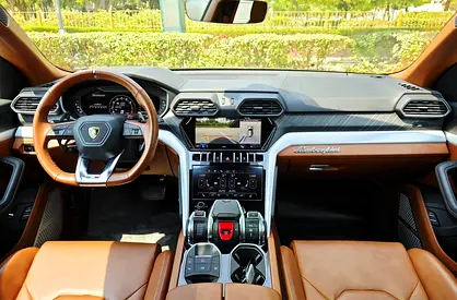 2022 Lamborghini URUS — фото 5