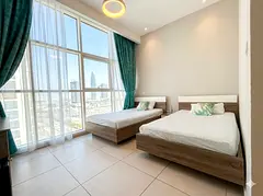 Bright Spacious Clean Female Shared Room | FREE Outside Car Parking | Gym + Pool