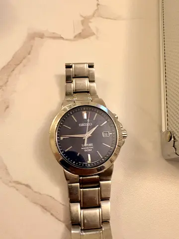 Seiko Kinetic Sapphire 50M (Ref. family 5M62-0AV0 / 5M62 series)- blue dial, date window