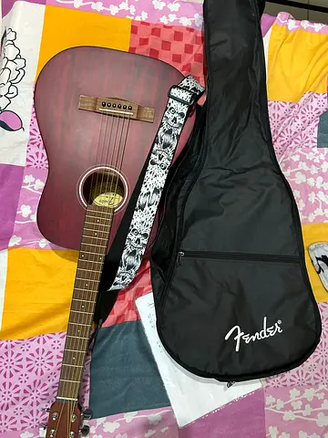 Fender FA seriesAcoustic Guitar used very lightly with Gig Bag and Strap - Mint Condition.negotiable