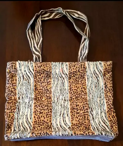 Handbag Big Size شنطة يد قياس صغير