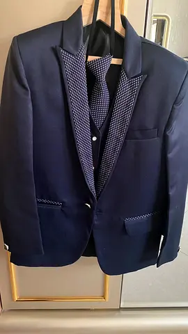 Blue blazer full suit with shirt and pant dhs 65