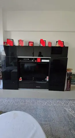 IKEA BESTÅ Entertainment / TV Wall Unit with High-Gloss Black Doors & Storage