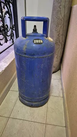 GAS CYLINDER