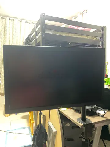 BenQ 24” Full HD Monitor + Monitor Arm