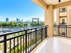 Brand New | Vacant | Mid Floor | Modern Finishes