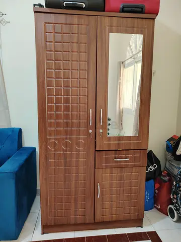 Large Wooden Wardrobe with Mirror & Storage – Excellent Condition