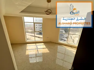 أجمل وأرقى 3 غرف وصالة للإيجار السنوي في الروضة 1 عجمان مقابل كنز مول بلكونة بإطلالة مفتوحة تكييف مركزي غرفة ماستر 3 حمامات الإيجار السنوي 53,000 دره