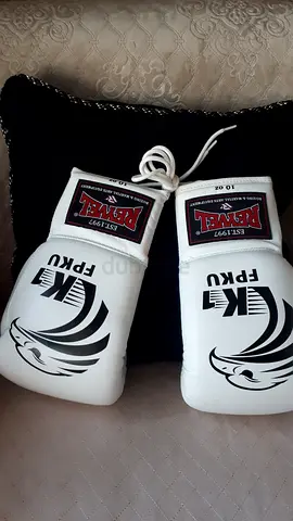REYVEl boxing gloves, pure leather.