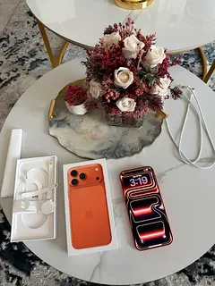iPhone 17 pro max orange 256GB from apple store + Apple care