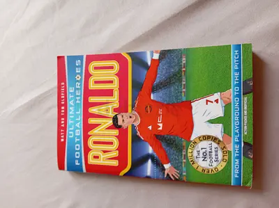 ULTIMATE FOOTBALL HEROES RONALDO