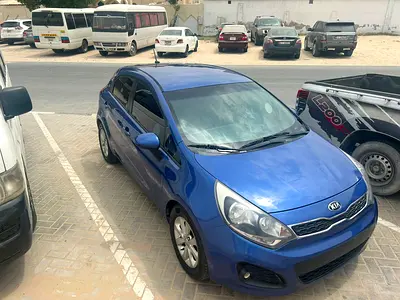 2013 KIA RIO 照片 3