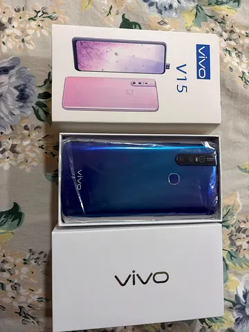 Vivo V15 - Blue, with box and accessories, good condition