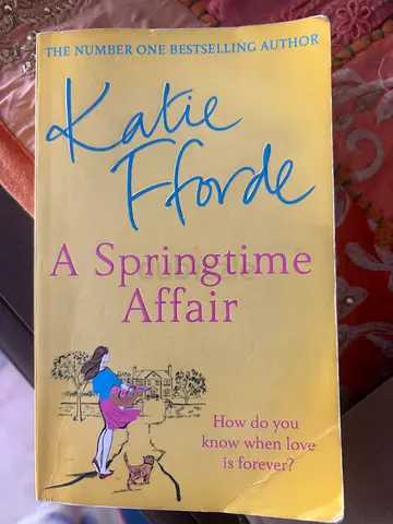 A Springtime Affair by Katie Fforde - Paperback