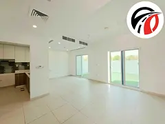 Vacant 3Bed+Maid Villa Single Row Rent 145k Near To Amenities