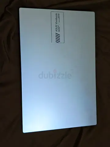 Asus vivobook Laptop with AMD Ryzen 3 (silver keyboard with backlight ) - 2 months Used - excellent