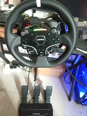 MOZA R5 RACING BUNDLE WITH ADDITIONAL CLUTCH AND LOADED SPRINGS FOR SALE!!!