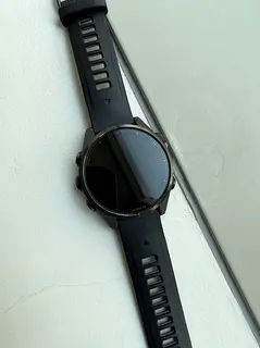 Garmin Fenix 8 43mm AMOLED GPS Smartwatch with Silicone Strap - Excellent condition