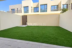 Vacant | Landscape | Large Garden |