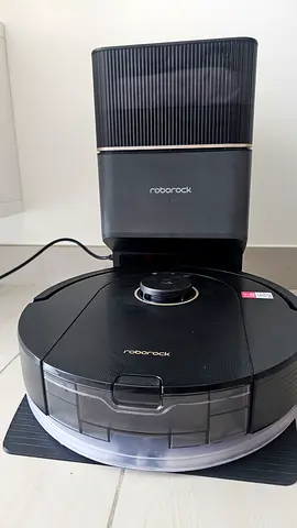 Roborock Q5 pro| new accessories| 450 AED last price