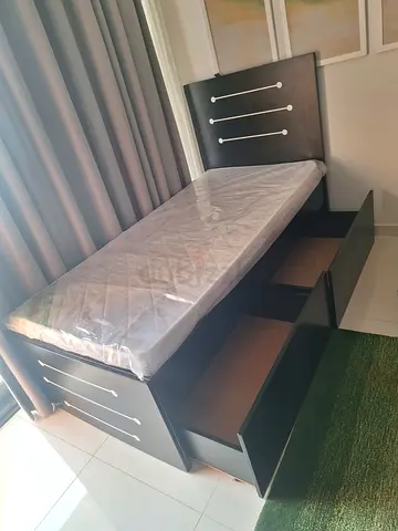 BRAND NEW SINGLE STORAGE BED WITH FOR SALE