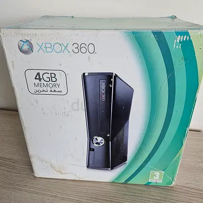 Xbox 360 4GB Console with Original Box - brand new