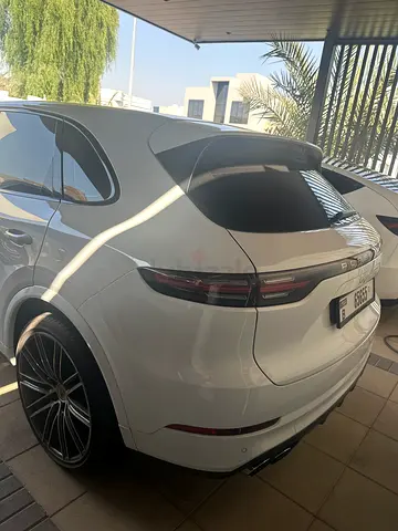 Porsche Cayenne Standard 2019 GCC Specs