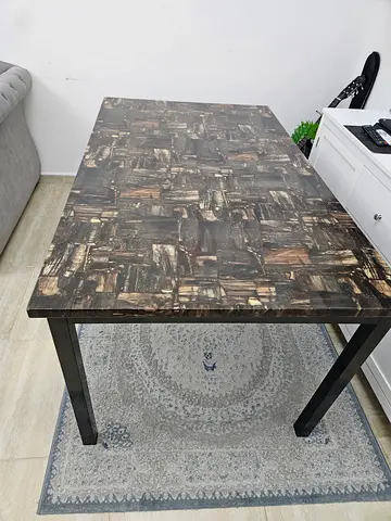 Dining Table with foldable metal legs - good condition