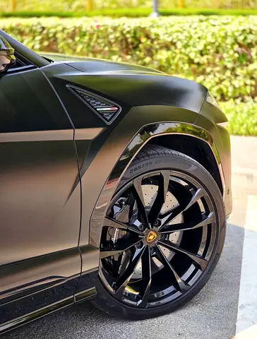 2022 Lamborghini URUS — фото 4