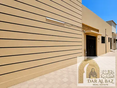 Traditional Arabic house for annual rent in Al Sabkha – Sharjah | 3 master bedrooms | Private courtyard | Spacious kitchen | Parking for two cars