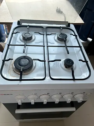 4 Gas Burner cum Oven for sale